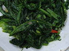 -尕有炕锅烤羊肉