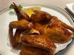 招牌金沙脆皮鸡-尚一汤·粤菜海鲜(环球港店)