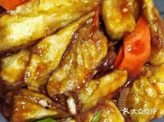 在红山海月宾馆斜对面，点餐还是很方便