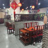 烧烤、火锅、香辣虾全都有！