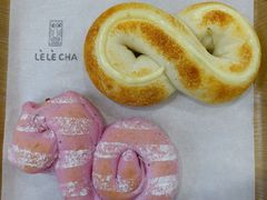 with狗头子-LELECHA乐乐茶(上海五角场万达广场店)