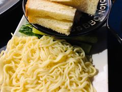 蒜蓉秘制小龙虾-何师烧烤·香辣蟹·川菜·30年老品牌(太古里旗舰店)