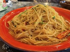 酱椒土豆丝-忠义小酒馆(田东店)