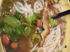 -龙香记桂林米粉(东扬威街11号楼店)