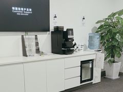 -TESLA 特斯拉(北京南四环中路特斯拉中心)