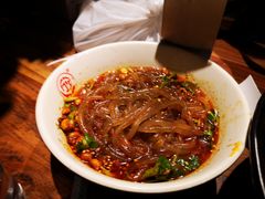万记特色酸辣粉-万记麻辣烫国展总店