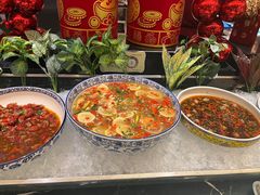 -广州万富希尔顿酒店·感趣自助餐厅·金秋蟹宴生蚝海鲜刺身