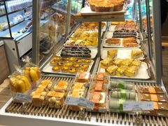 面包甜点陈列柜-沁园(南坪上海城店)