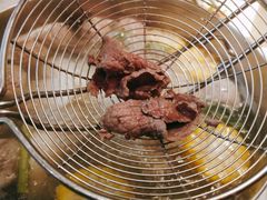 现切雪花肉-为什么牛潮汕牛肉火锅(中信广场店)
