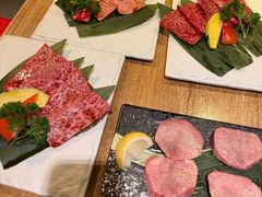 -炼火烤肉店