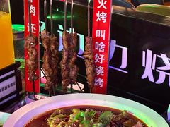 -路边边.炒菜烧烤.音乐餐厅(良乡长虹店)