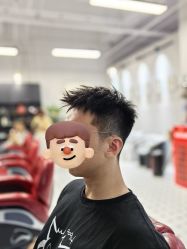 -老男孩男士理容馆·理发·烫染·修面