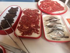 -毛辣果·贵州红酸汤牛肉火锅(西单店)
