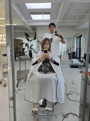 -Hello Lady发型设计