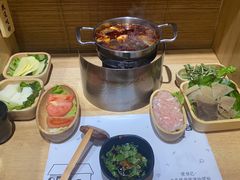 -独食火锅·半米屋台(直营总店)