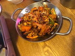 鱿鱼炒五花肉-富乐满韩国正宗炸鸡韩国料理(虹泉路店)