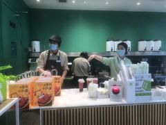 -奈雪的茶(优特汇店)
