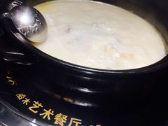 -大匠工房古船木艺术餐厅·猪肚鸡专门店(长白仙岛店)