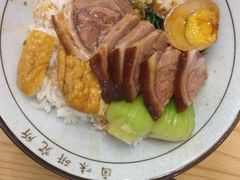 研究所版猪手饭-狮头牌卤味研究所·卤味饭(花城汇南区店)