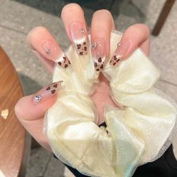 -雪儿·YuKi美甲美睫皮肤管理Salon