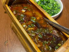 -老滇山寨•云南特色菜•地方菜•民族风情歌舞表演(金碧店)