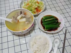 -爱贝尔高端月嫂(母婴护理)