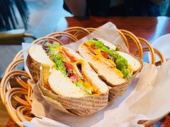 香煎鸡肉贝果三明治-麦田工坊(月湖店)