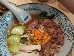 -俏凤凰(美林M·LIVE天地东座店)