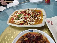 -正荣酒家葱葱鲫鱼