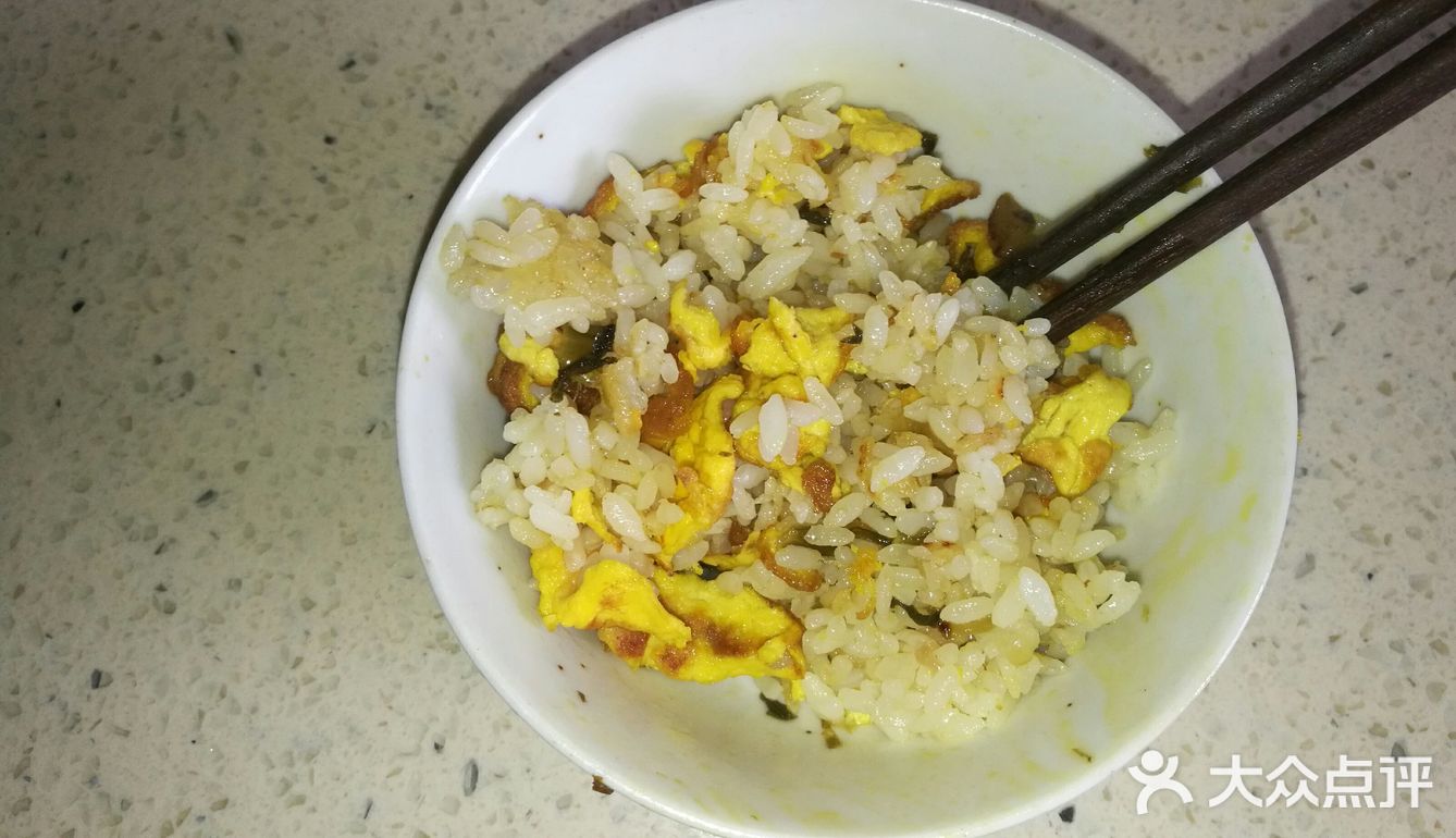 小菜炒饭，早饭一天开始。