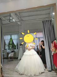-Lady  Jane高端婚纱礼服馆