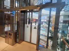 -LuOne凯德晶萃广场(徐家汇路店)