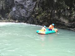 -重庆神龙峡漂流