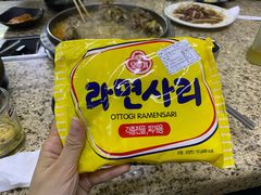 不倒翁无调料汤面-真利味·脊骨火锅·正宗韩国料理(韩乐坊店)