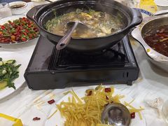 -乡土特色.冷锅鱼.牦牛肉汤锅