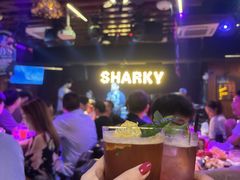 -鲨鱼美式餐厅酒吧Sharky
