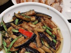 -皇城根·鲁菜济南菜·吊炉烤鸭·炒鸡鱼头(济南旗舰店)