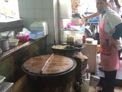 -黄阿姨锅贴大王(万航渡路店)