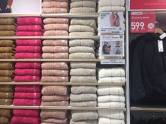 -优衣库(上海正大广场店)