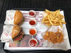 -The Habit Burger Grill 哈比特汉堡(爱琴海店)