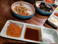 -明洞阿姨·韩式酱蟹烤肉·创意料理(三元桥店)