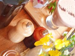 -FLOVIE FLORIST CAFE