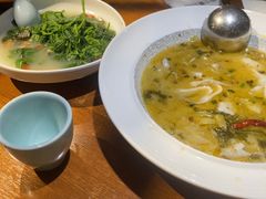-鱼亨小鲜酸菜鱼(大信店)