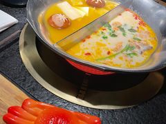 -湊湊火锅·茶憩(上海合生汇店)