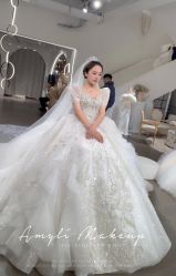 -艾米丽婚纱礼服