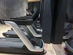 -漠浔MOTION健身(虹桥国际展汇店)