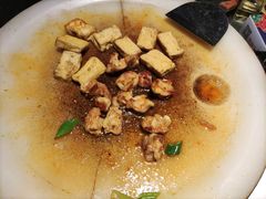 -冰冰龙虾·江湖菜·花园江景餐厅