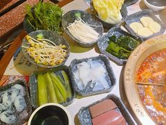 -哥老官重庆美蛙鱼头(沪太路大融城店)