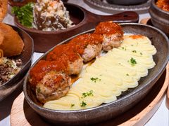 俄式传统肉饼配土豆泥-俄士厨房(环球港店)