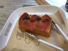 榛巧爆浆双色吐司-多乐之日(王府井apm店)
